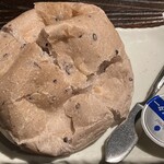 白金亭 - オリジナル黒米パン