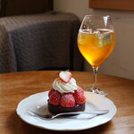 SOMETHING'S COFFEEHOUSE - Kombucha（700円）