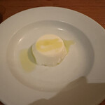TRATTORIA 814 - かぶのパンナコッタ　岩塩とオリーブオイル