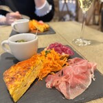 サロン ブッチャーアンドワイン - 