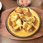 立ち飲み食堂 ウルトラスズキ - ウニとあん肝クリームのパングラタン