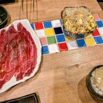 生ホルモン いただき 難波店 - 塩ツラミともやしナムル