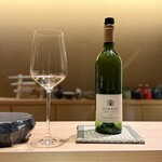 京橋 鮨 好日 - 北海道　ケルナー　（余市のぶどう）