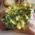 壱弐参 CAFE - 若鶏ももの菜の花焼き