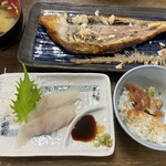 市場食堂 味処たけだ   - 