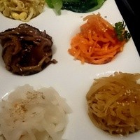 和牛焼肉 土古里 上野バンブーガーデン店 - ナムル盛合せ