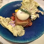 タランテッラ ダ ルイジ - プーリア州産ブッラータチーズ、フレッシュトマトとアンチョビ