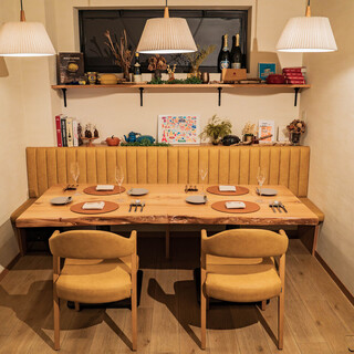 ご家族での集まりなど、ゆっくりとお食事の時間を楽しめます