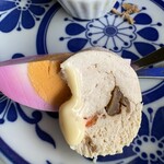 赤城亭 - 鶏胸肉と栃木特産の干瓢が入ったテリーヌ。これも和と洋の融合です