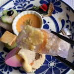 赤城亭 - 色々な野菜が入ったテリーヌ。手が込んでいます