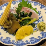 おつまみや はじめちゃん - おさしみ3種もり(オオモンハタ･アジ･ブリ)