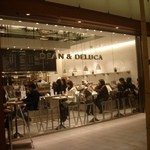 DEAN & DELUCA - 