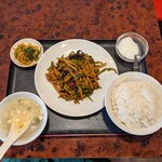 慶福居 - 豚肉細切り辛甘口炒め　ランチセット