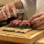 鮨 やすみつ - トロ巻物