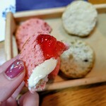 ロダス - 苺のスコーン