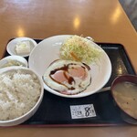 道の駅しもつま - ハムエッグ定食（卵2枚）