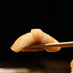 鮨処 乾杯 - ［握り］ホタテ貝（北海道）