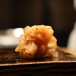 鮨処 乾杯 - ガリ