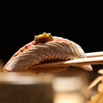 鮨処 乾杯 - ［握り］イワシ（北海道）