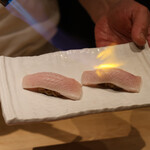 鮨処 乾杯 - ［握り］ブリ（富山県）