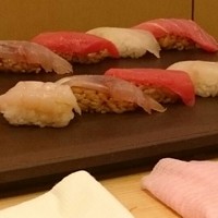 美寿思 - 赤酢飯