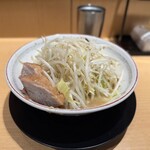 ラーメン豚山 - 料理写真:
