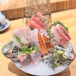 スシイザカヤ 楽 - 