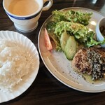 beer cafe へルック - 日替わりとスープ