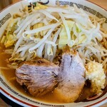 ラーメン豚山 - 料理写真: