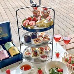 Captain's Grill and Bar - 