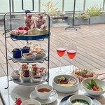 Captain's Grill and Bar - 