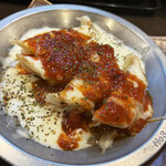 餃々 - とろ～りチーズのトマト風味餃子