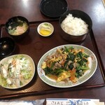 まあぼう亭 - ホウレン草と肉入り玉子炒め