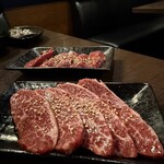 炭火焼肉じゃけぇ - 