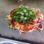 あまんじゃく - うどん1000円、ネギトッピング100円