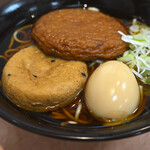 駅そば 清流そば - おでんそば(がんもどき＋煮たまご)@税込540円、さつま揚げ@税込200円