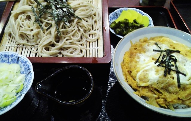 そば処 一休庵 桜ケ丘店（そばどころいっきゅうあん） - 北山（そば）の写真