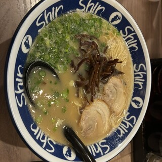 口コミ一覧 : 博多らーめん Shin-Shin 福岡PARCO店 - 天神/ラーメン