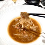 ON the TABLE CHINESE - 