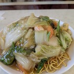 蘭園亭 - 五目かた焼きそば1000円