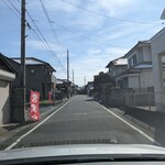 蘭園亭 - 外観（細い住宅地にある）