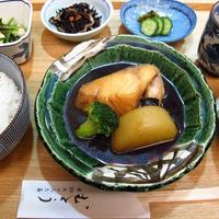 むとう - 日替わり膳（俯瞰）