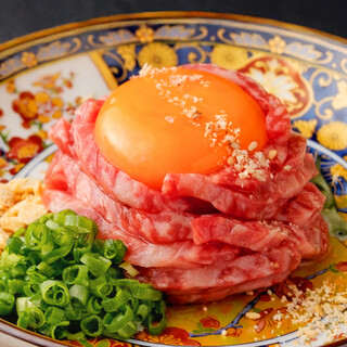 特選とろける和牛の葱塩ユッケなど和牛を使った絶品メニュー