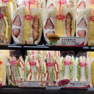 サンドイッチカフェ おいしいメルヘン。_0