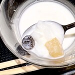 銀座 桃花源 - 杏仁豆腐には 黒タピオカや、フルーツもッ♡