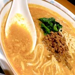 銀座 桃花源 - スープは上層部に上品な芝麻醤が ふわっとした層になってて 流石(*ﾟ▽ﾟﾉﾉﾞ☆ﾊﾟﾁﾊﾟﾁ