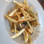 Bistro pas mal - アンチョビガーリックポテト