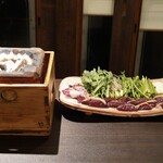 鷹匠鍋 あか羽 - 鷹匠鍋スタンバイ