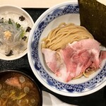 あら炊き中華そば 魚櫓魚櫓 - 