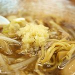 覆麺 智 - 味玉　覆面（刻みニンニク）